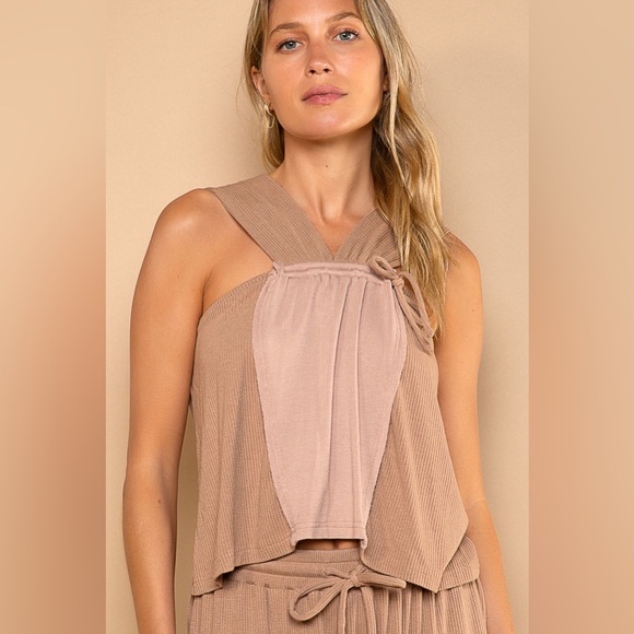 New! POL Mocha ColorBlock Halter Top + Thick straps - Picture 3 of 3